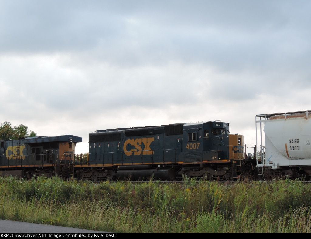 CSX 4007 on M367